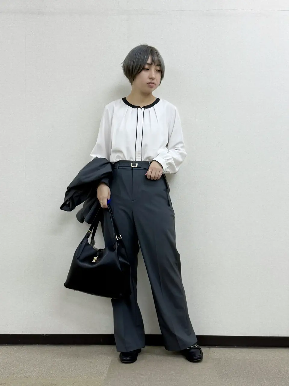 ANY SIS 村上 コーディネート画像