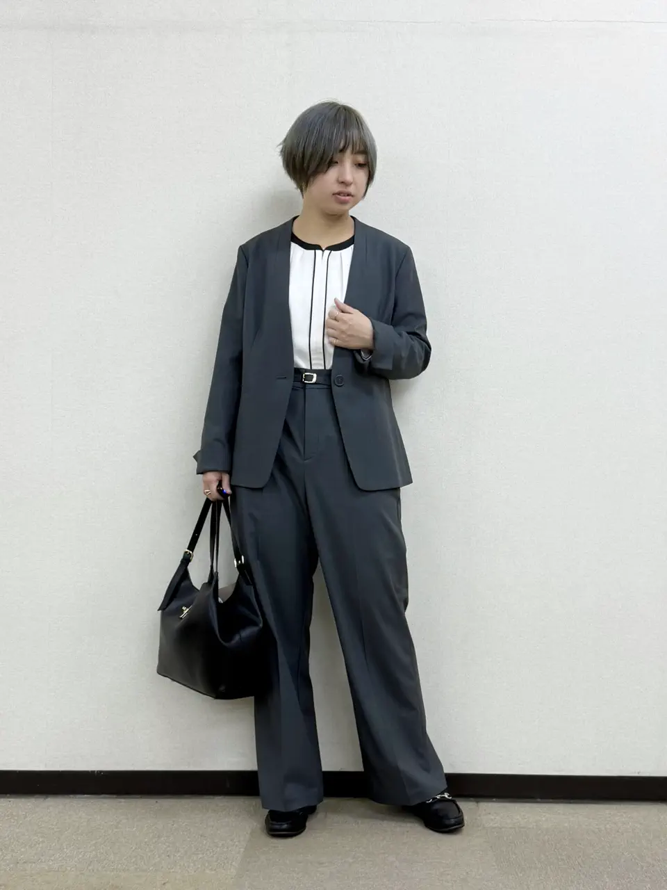ANY SIS 村上 コーディネート画像
