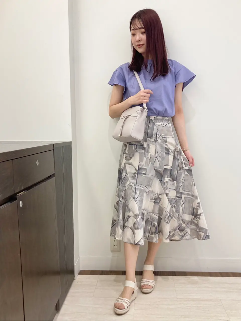 ANY SIS スタッフ コーディネート画像