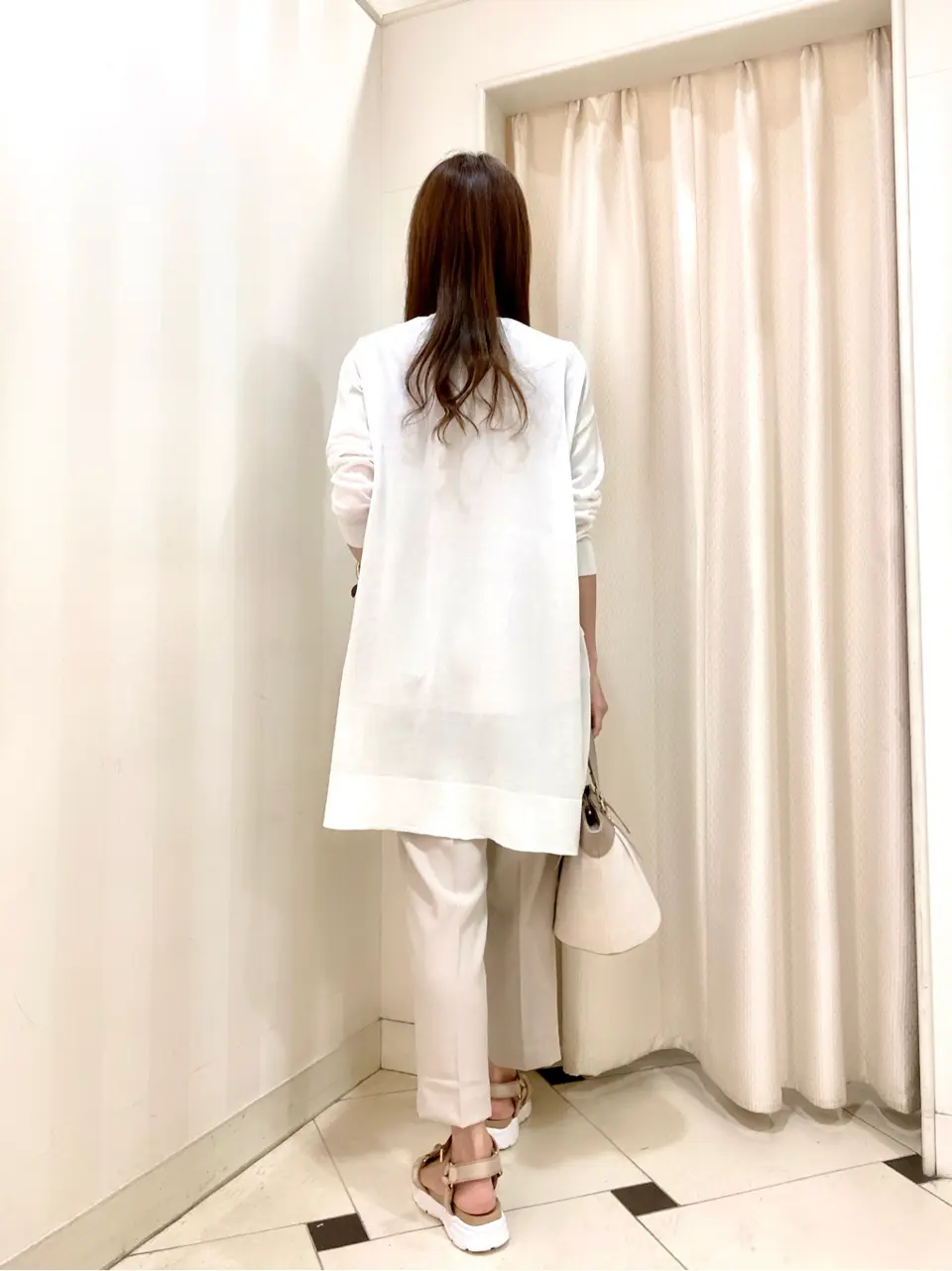 ANY SIS 金井 コーディネート画像