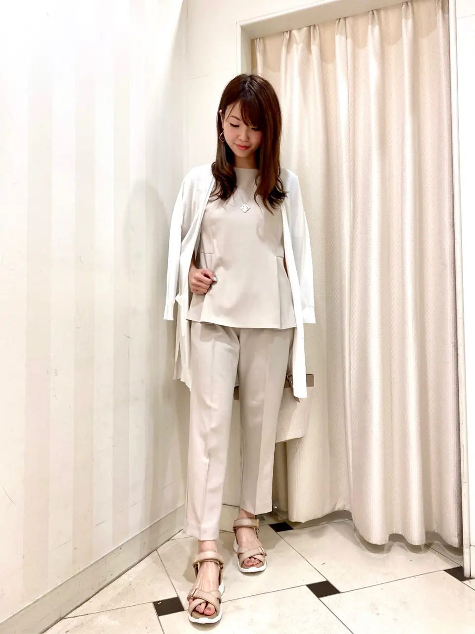 ANY SIS 金井 コーディネート画像