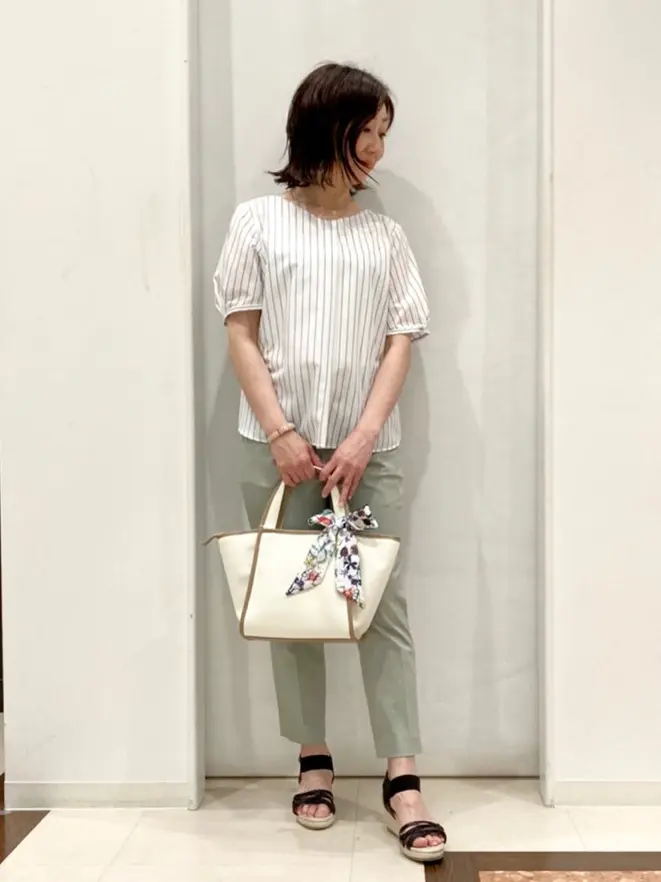 ANY SIS スタッフ コーディネート画像