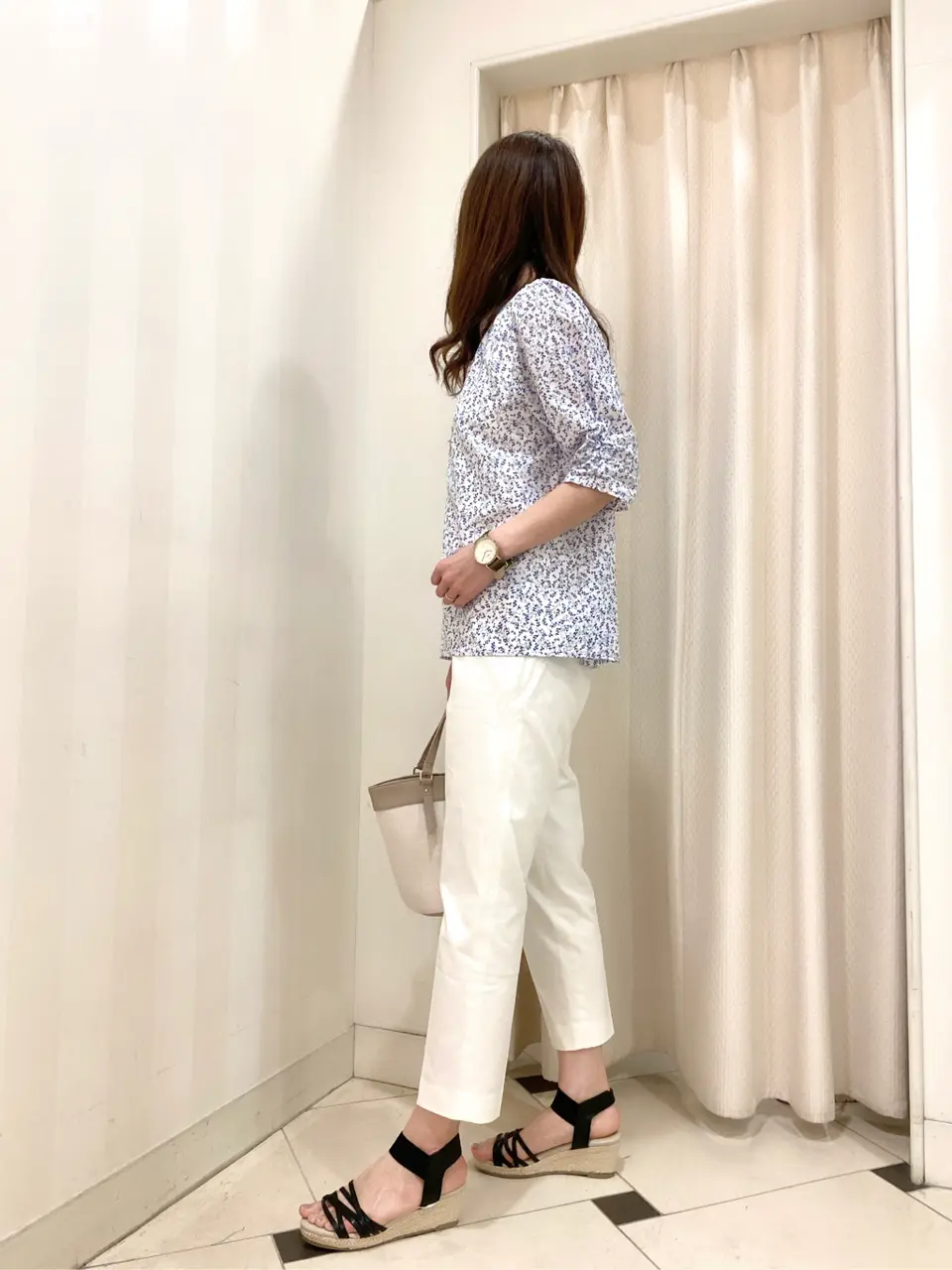 ANY SIS 金井 コーディネート画像