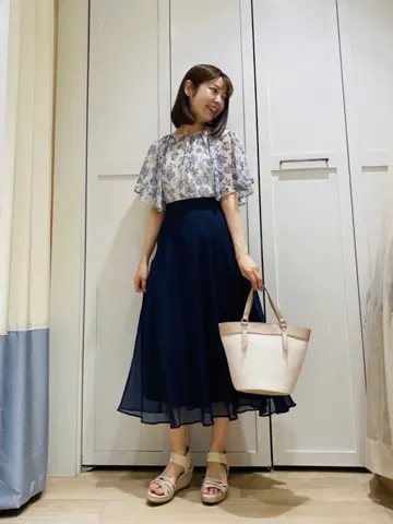 ANY SIS スタッフ コーディネート画像