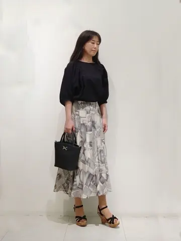 ANY SIS スタッフ コーディネート画像