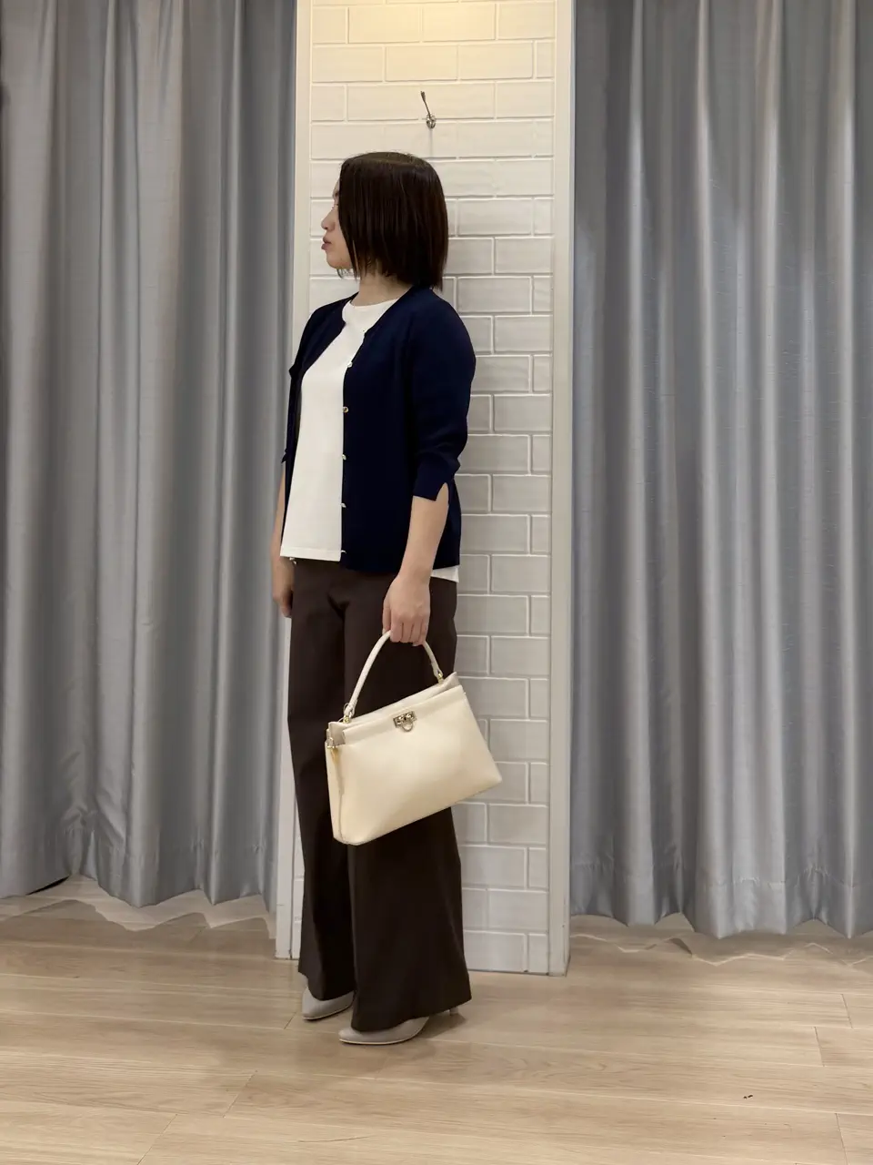 ANY SIS 丸岡 コーディネート画像
