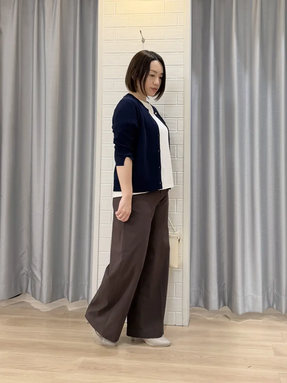 ANY SIS 丸岡 コーディネート画像