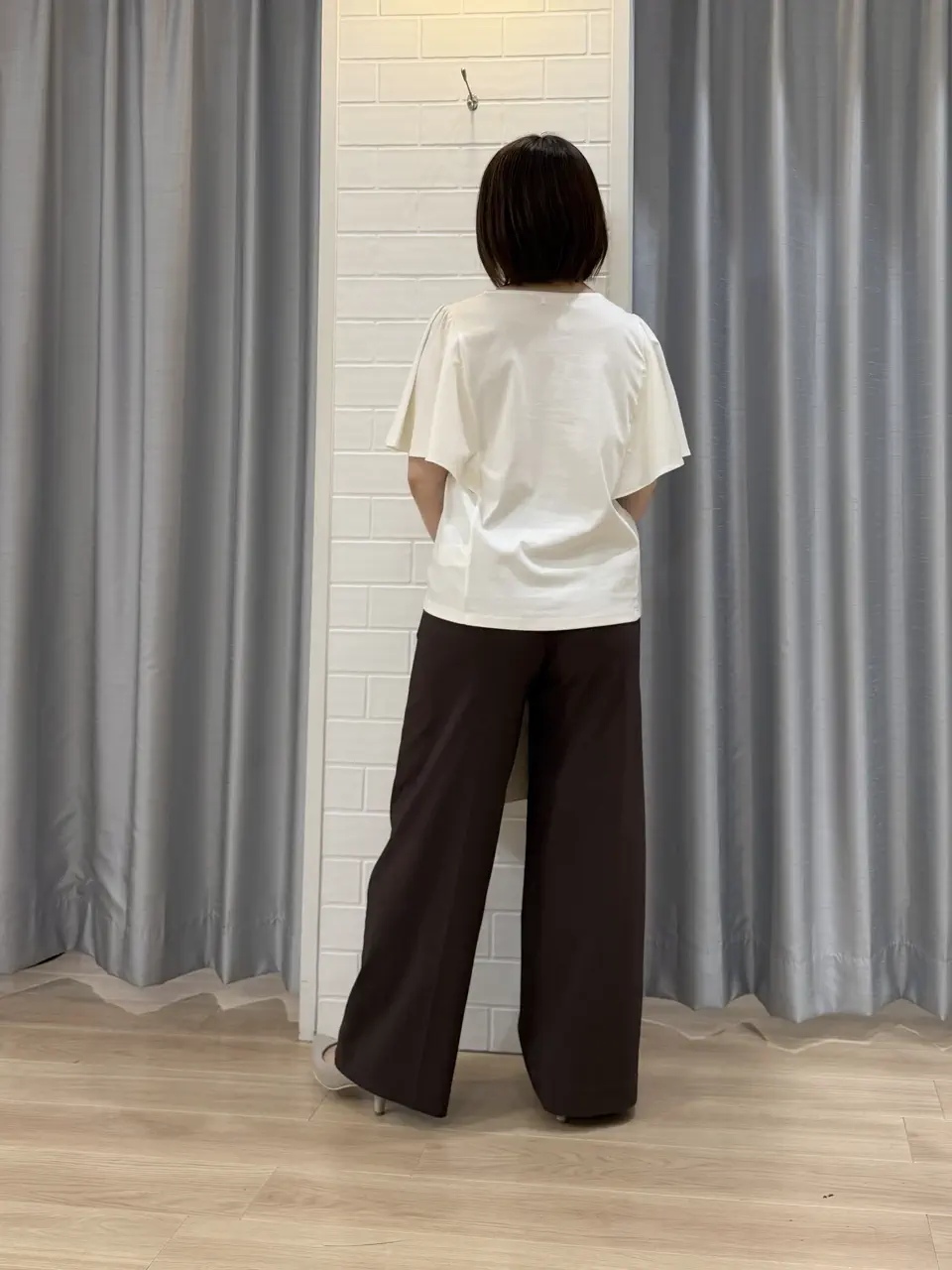 ANY SIS 丸岡 コーディネート画像