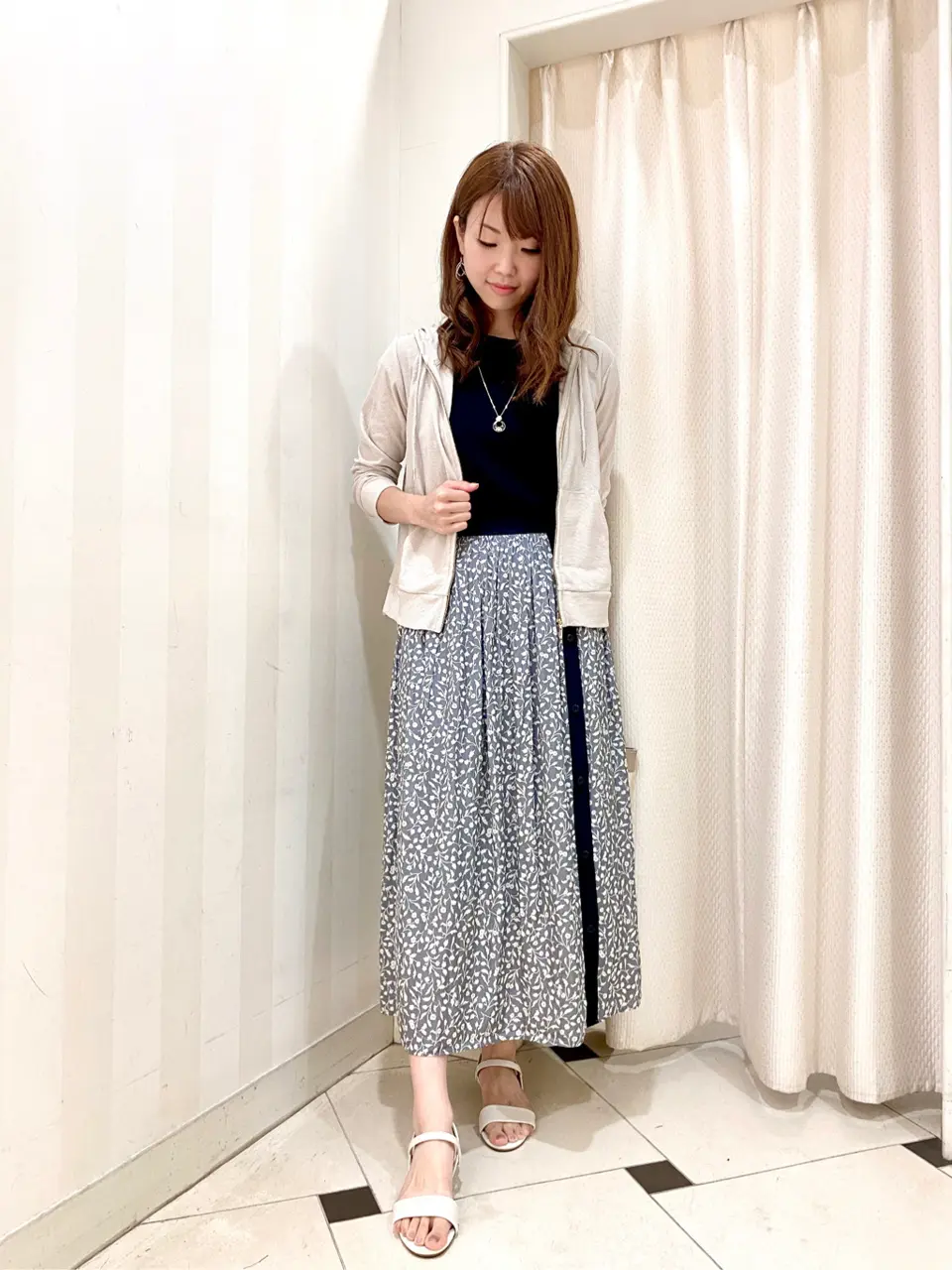 ANY SIS 金井 コーディネート画像