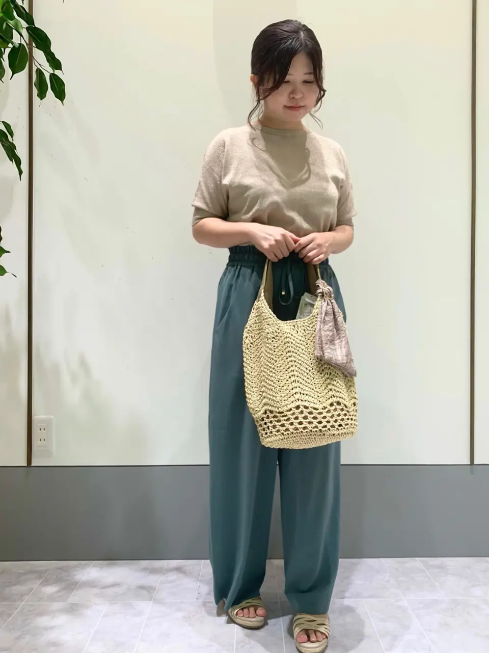 ANY SIS スタッフ コーディネート画像