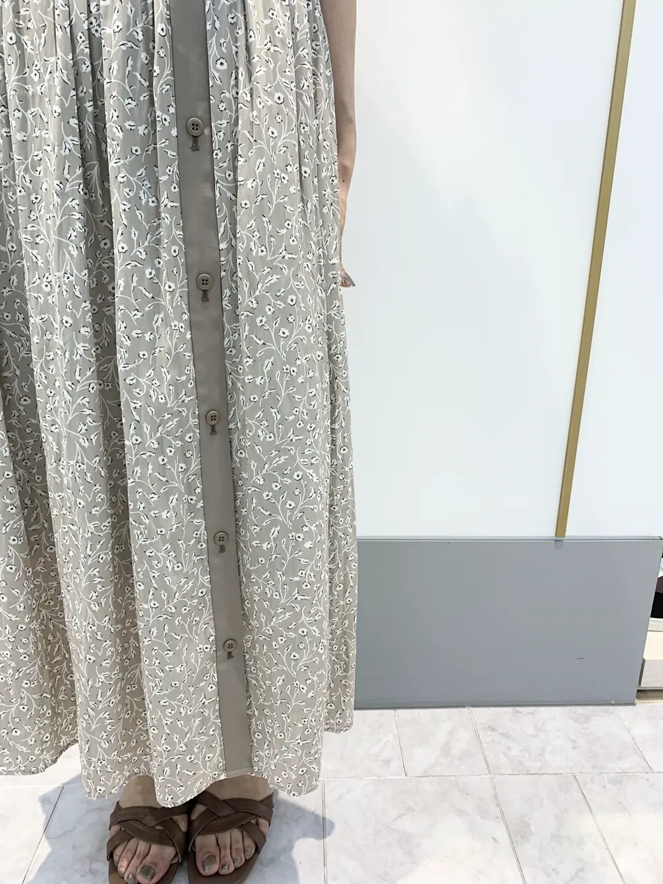 ANY SIS 岡本 コーディネート画像