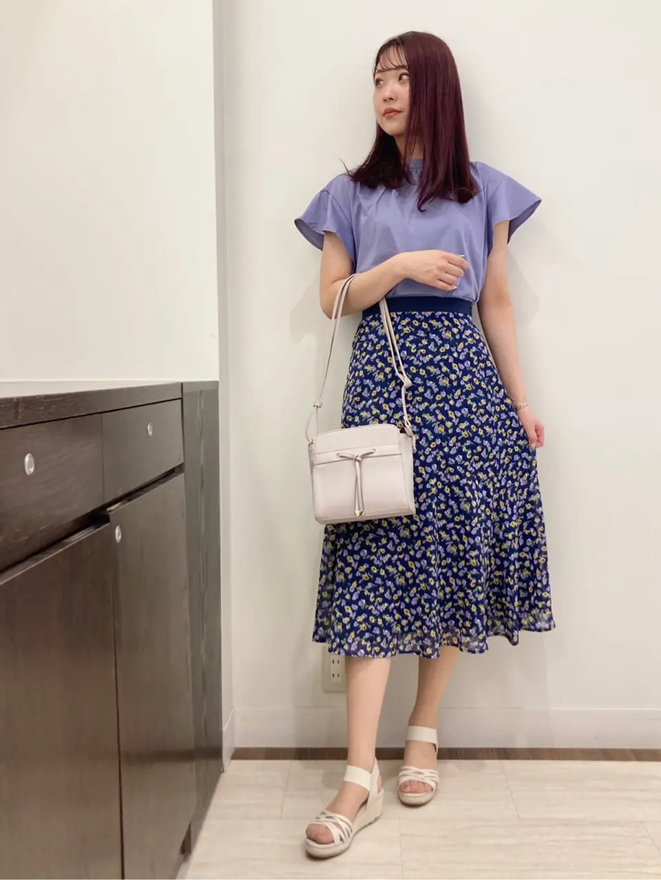 ANY SIS スタッフ コーディネート画像