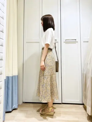 ANY SIS スタッフ コーディネート画像