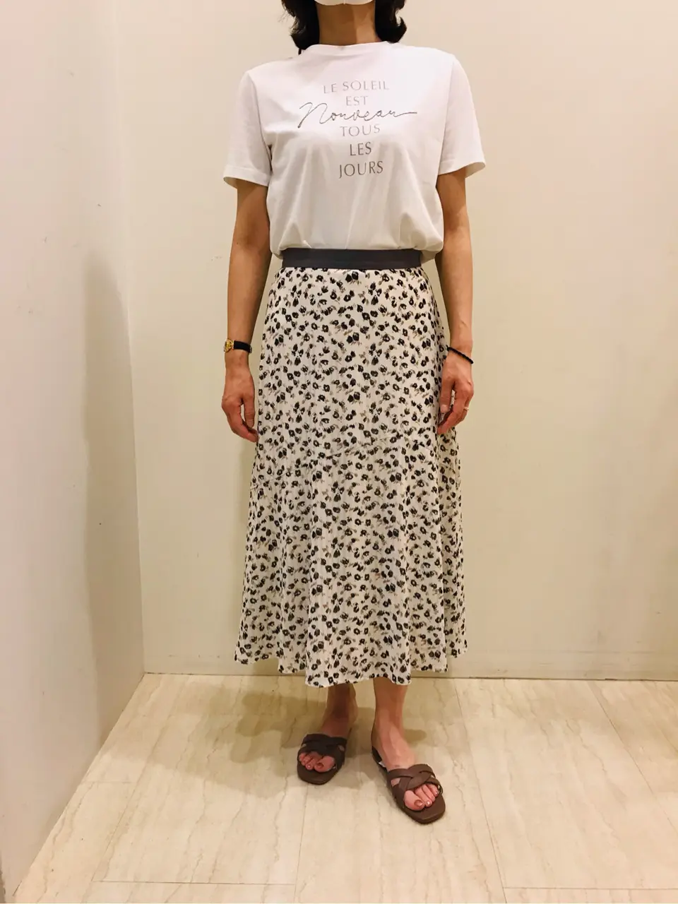 ANY SIS スタッフ コーディネート画像