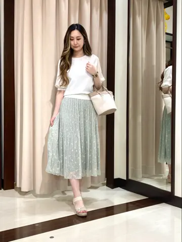 ANY SIS STAFF コーディネート画像