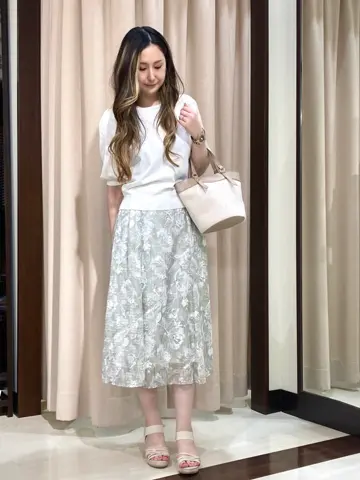 ANY SIS STAFF コーディネート画像