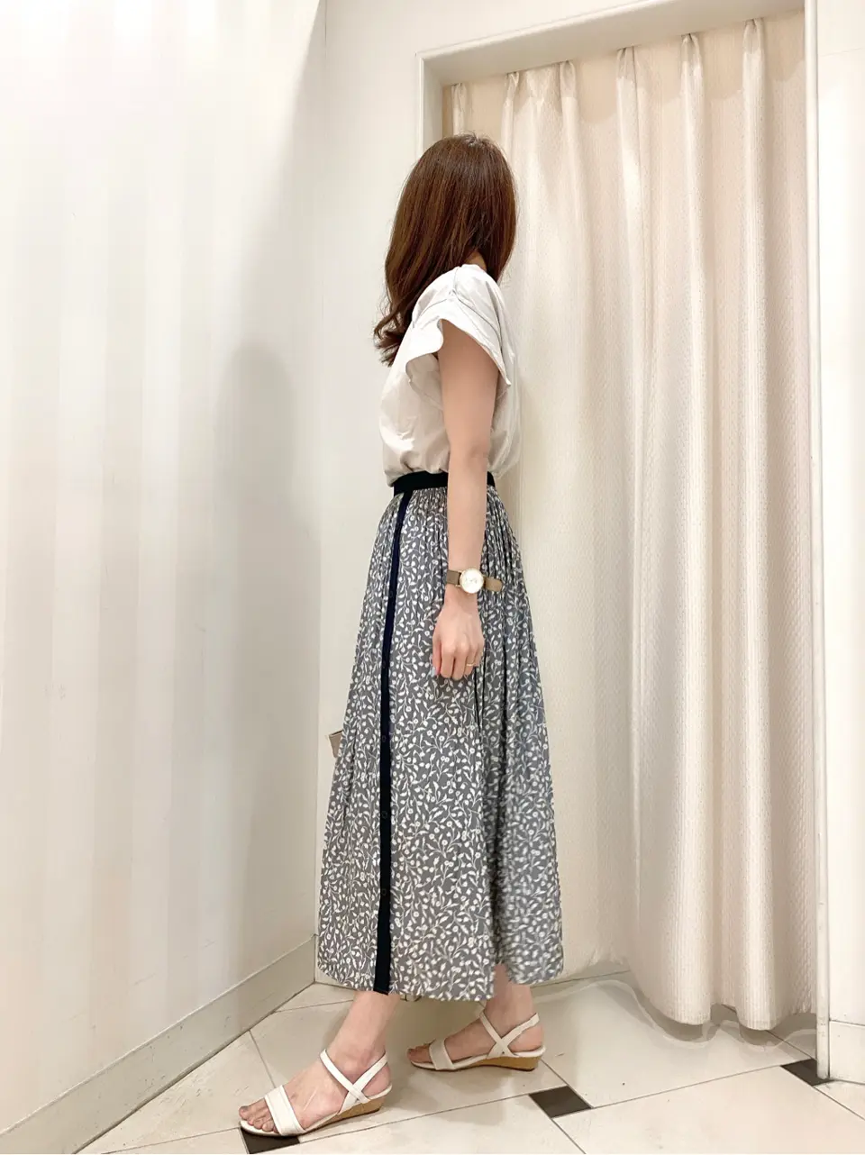 ANY SIS 金井 コーディネート画像