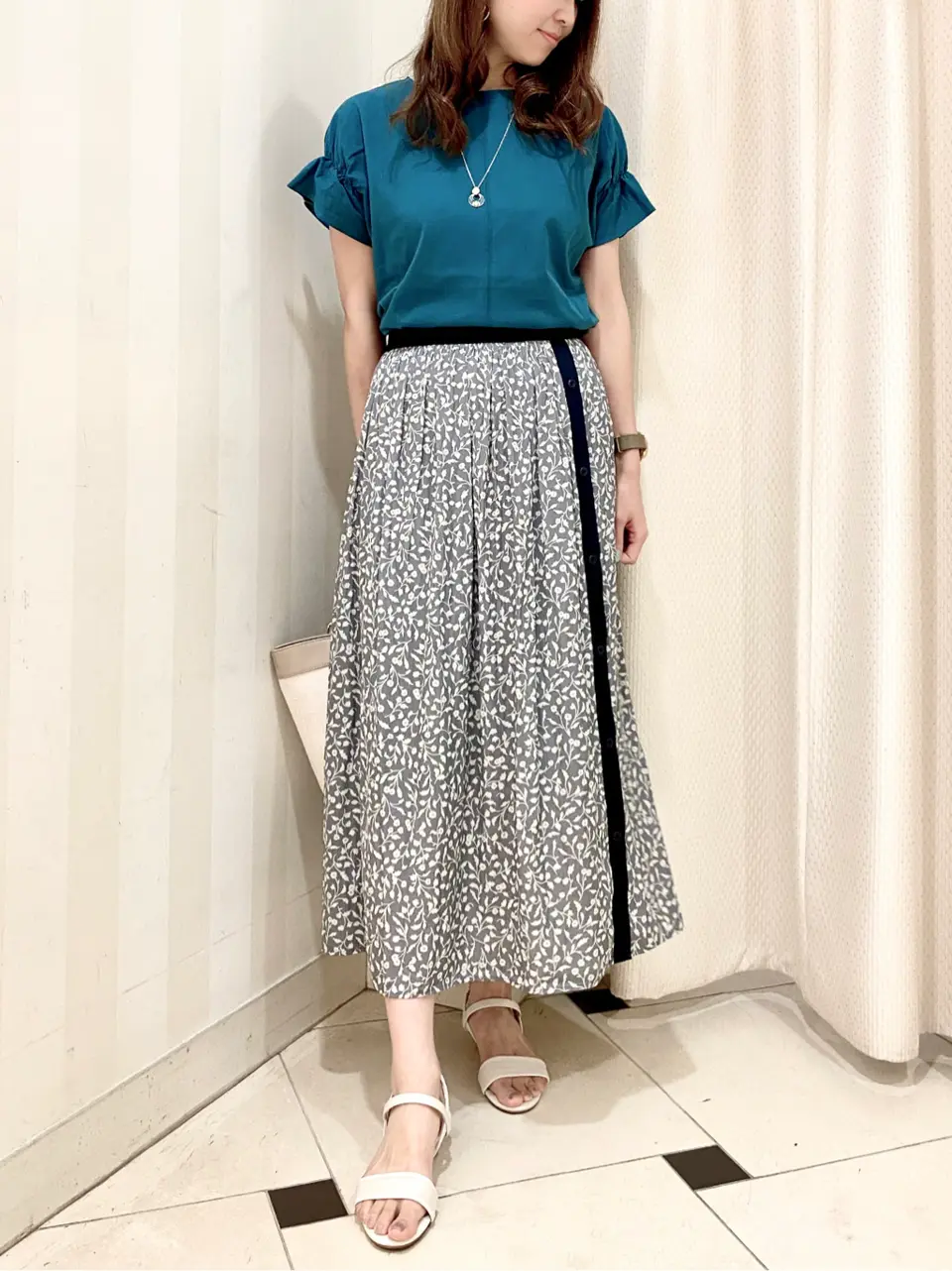 ANY SIS 金井 コーディネート画像