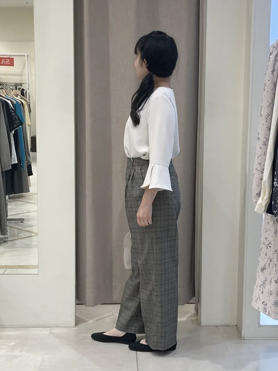 ANY SIS 川根　彩 コーディネート画像