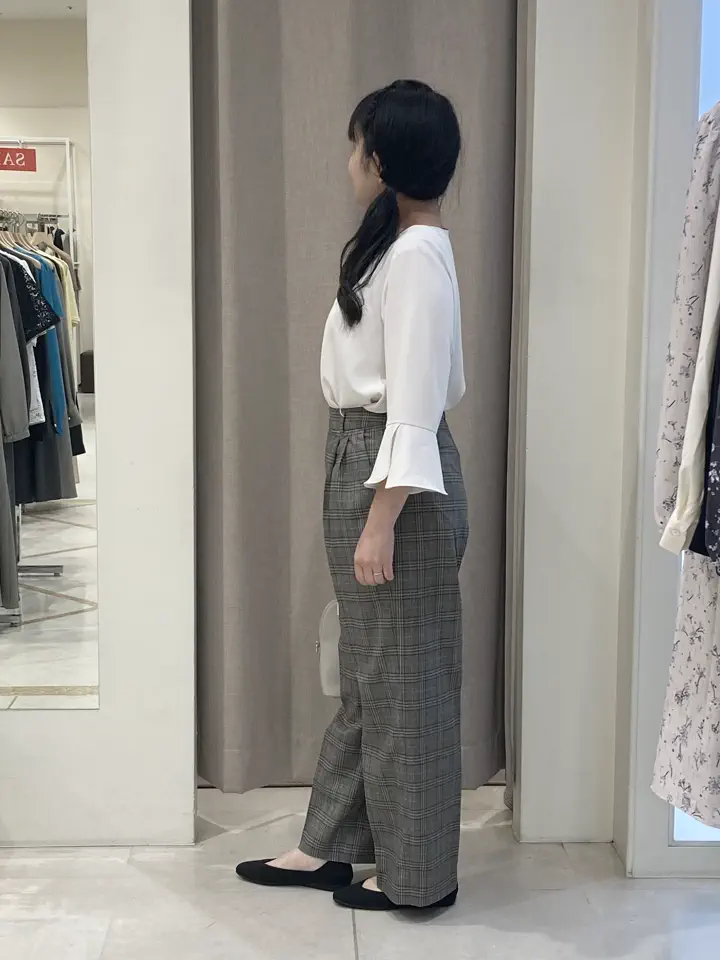 ANY SIS 川根　彩 コーディネート画像