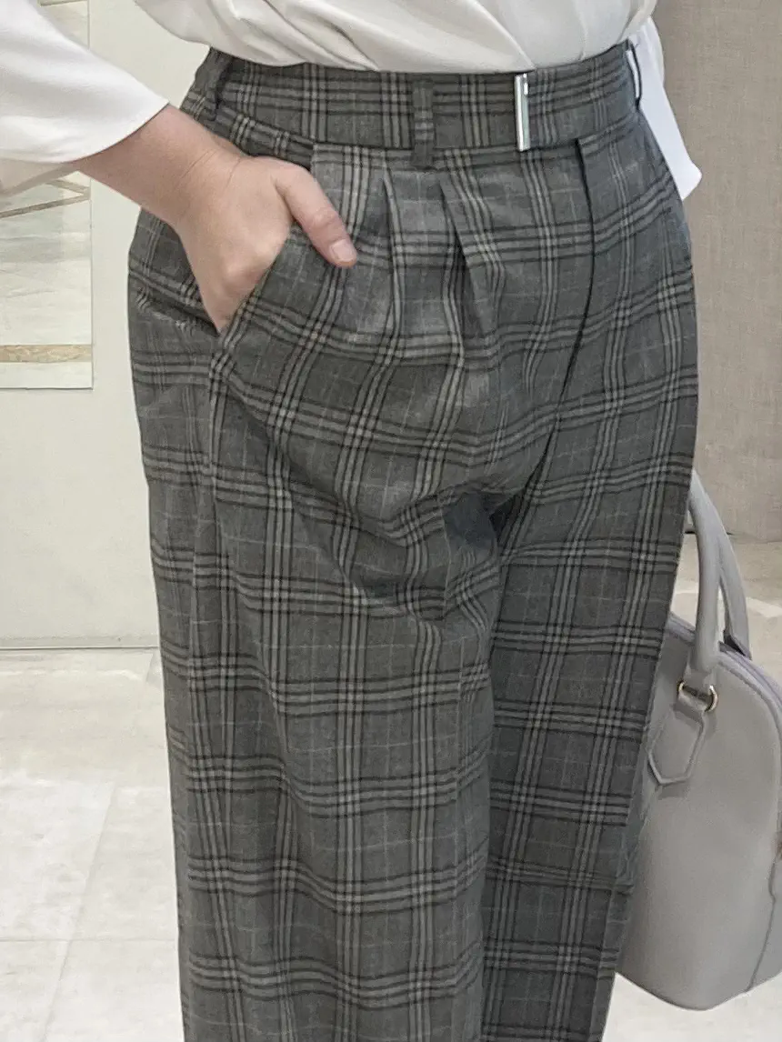 ANY SIS 川根　彩 コーディネート画像