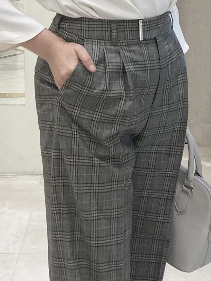 ANY SIS 川根　彩 コーディネート画像