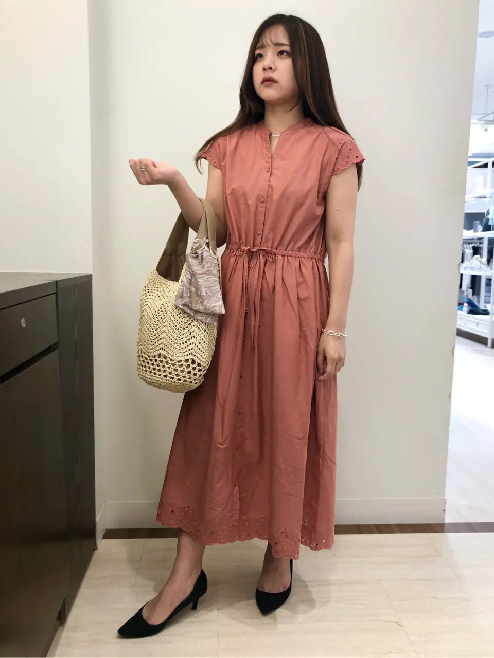 ANY SIS スタッフ コーディネート画像