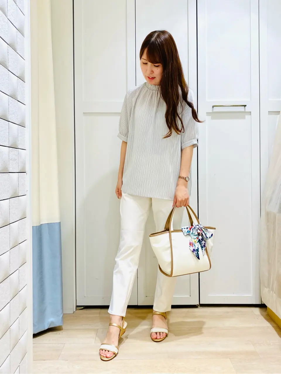 ANY SIS スタッフ コーディネート画像