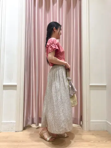 ANY SIS スタッフ コーディネート画像