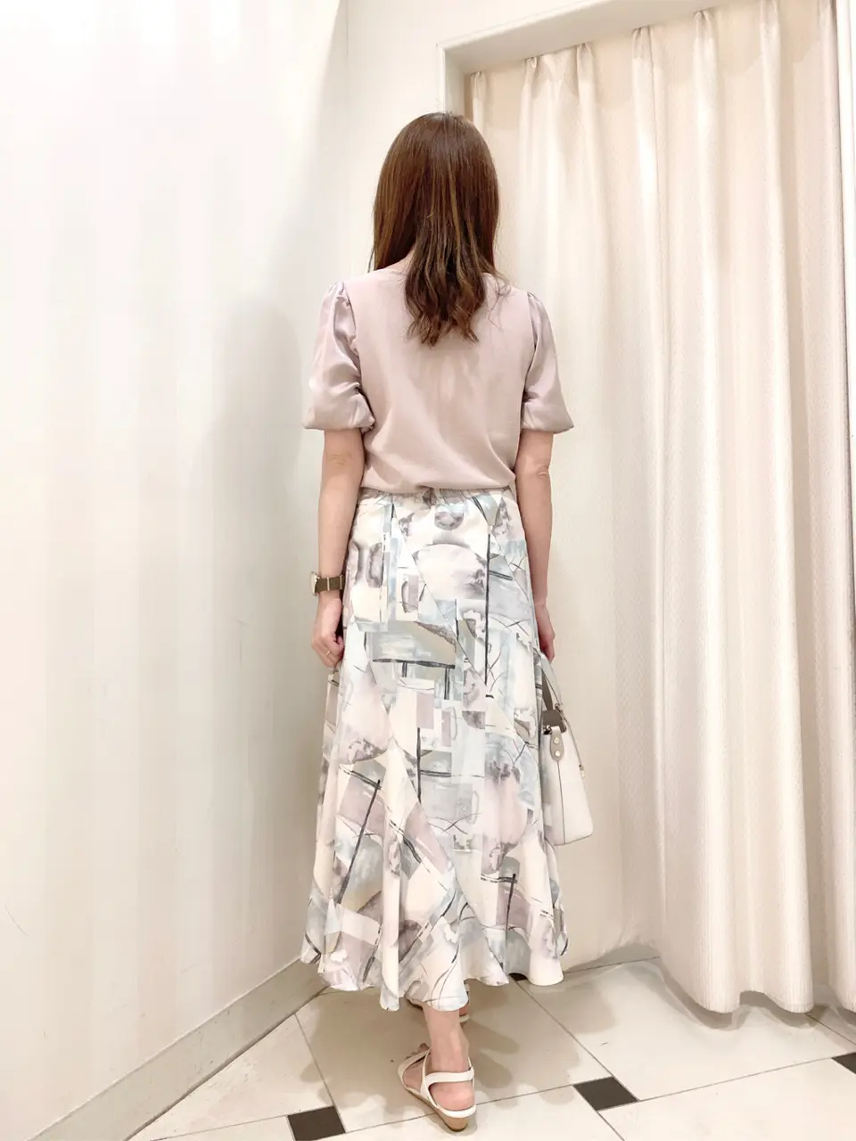 ANY SIS 金井 コーディネート画像