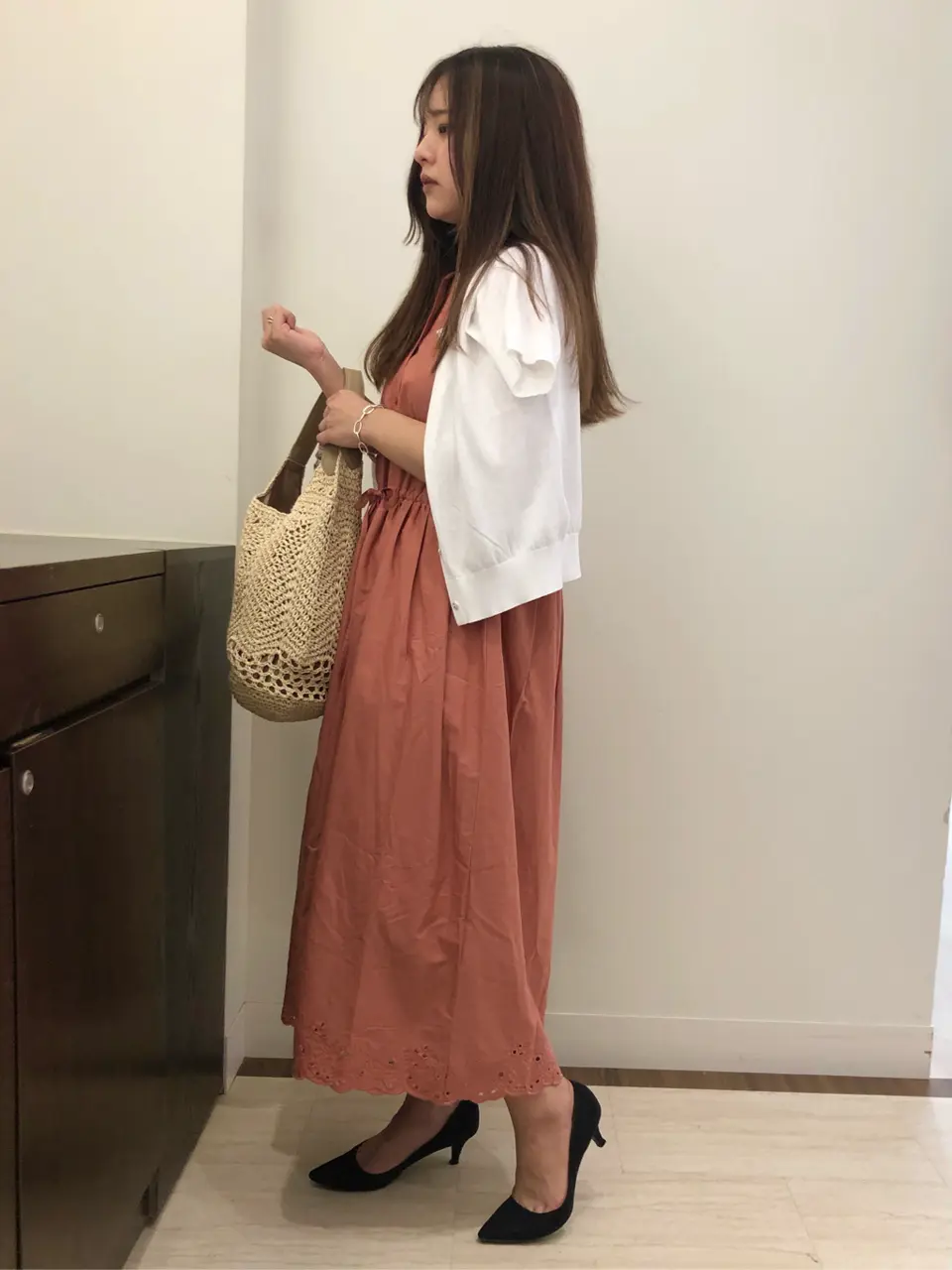 ANY SIS スタッフ コーディネート画像