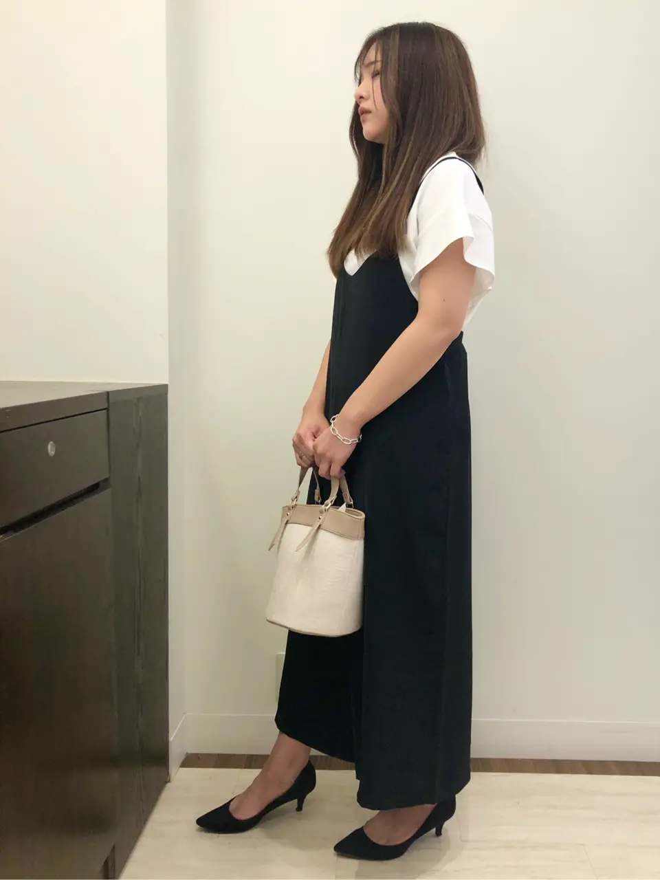 ANY SIS スタッフ コーディネート画像