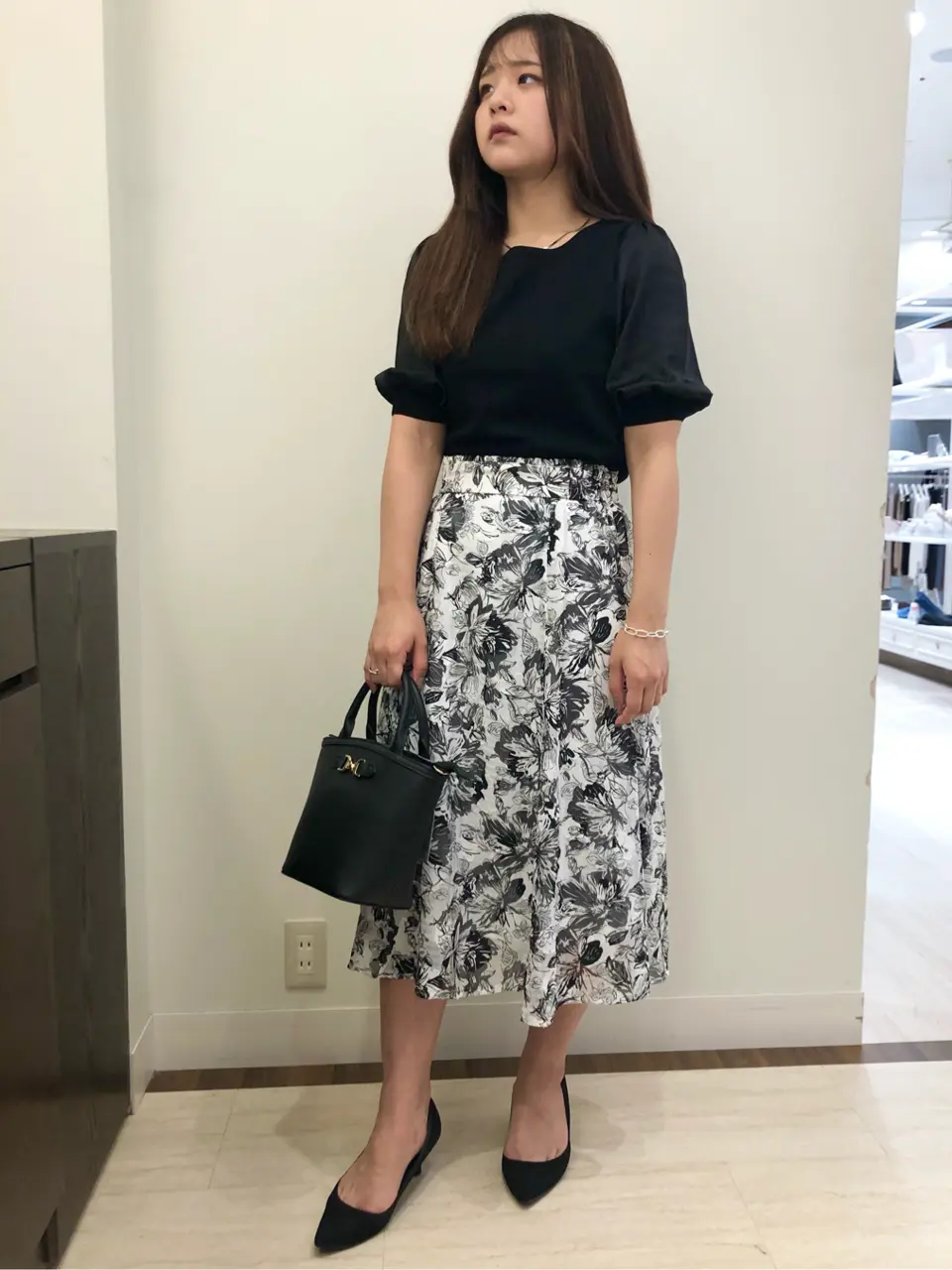 ANY SIS スタッフ コーディネート画像