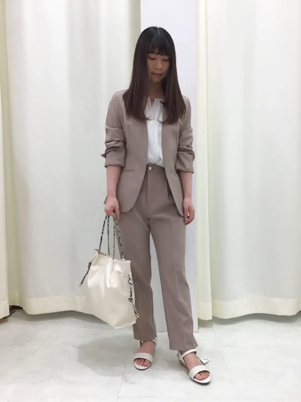  スタッフ コーディネート画像