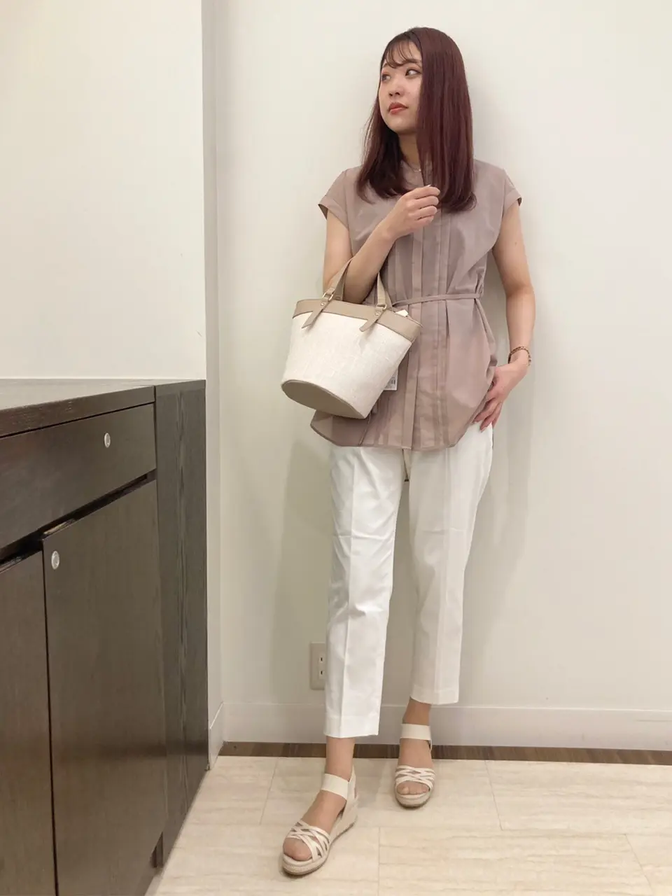 ANY SIS スタッフ コーディネート画像