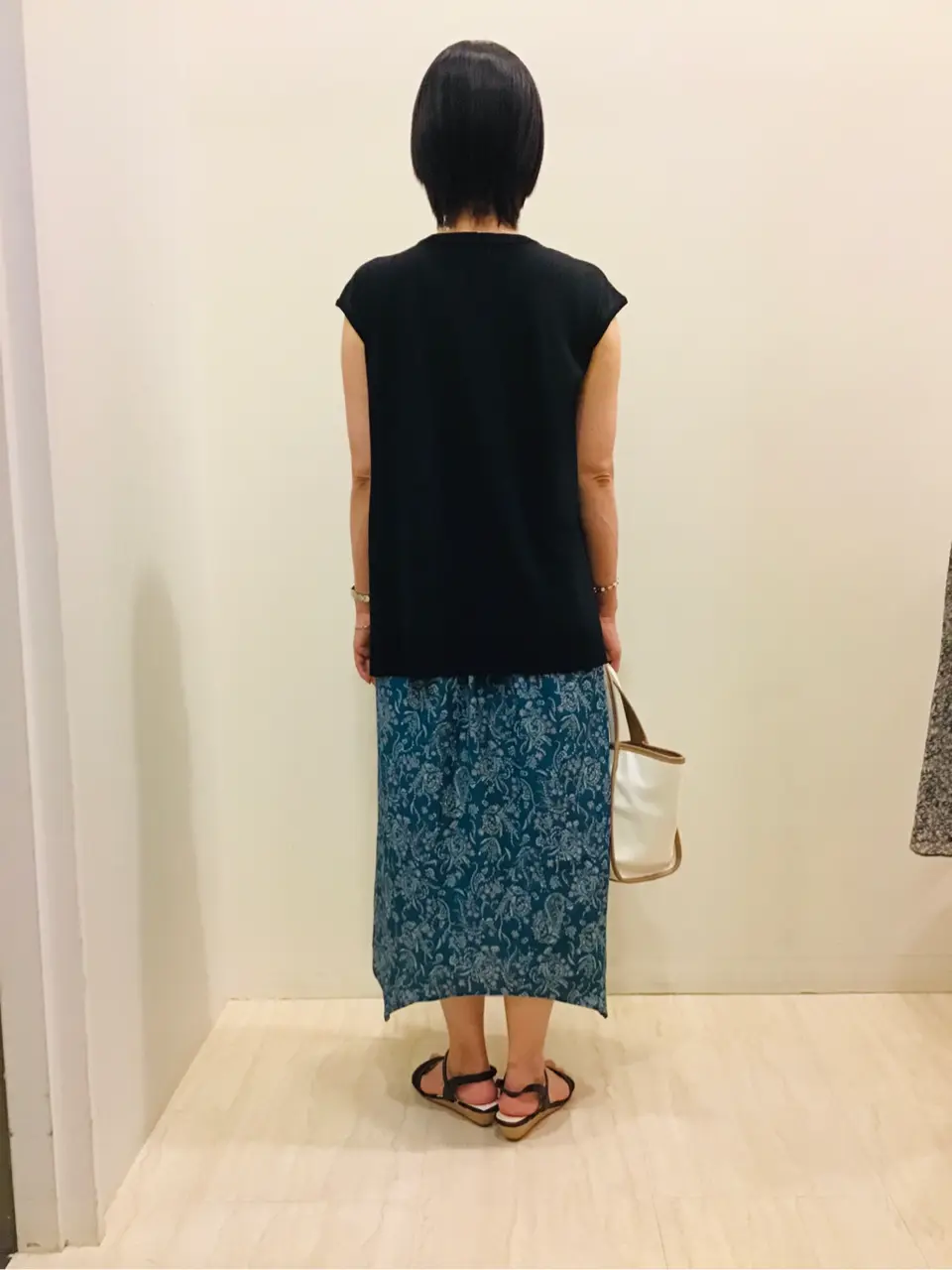 ANY SIS 藤森 コーディネート画像