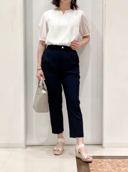 ANY SIS スタッフ コーディネート画像