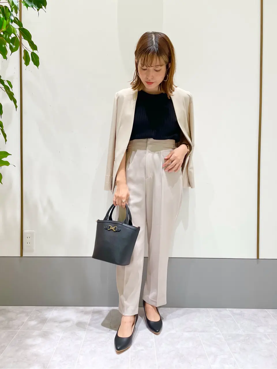 ANY SIS スタッフ コーディネート画像