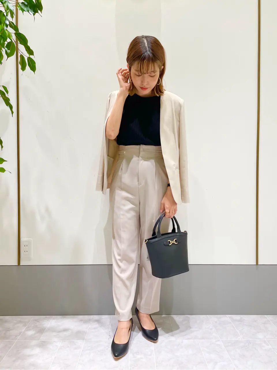 ANY SIS スタッフ コーディネート画像