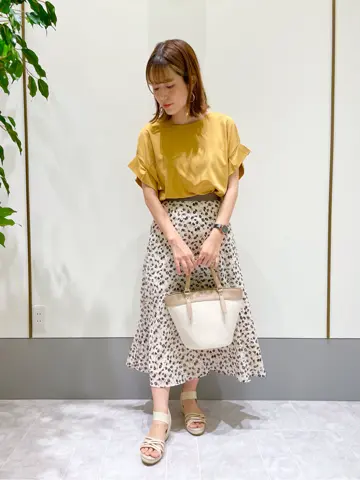 ANY SIS スタッフ コーディネート画像