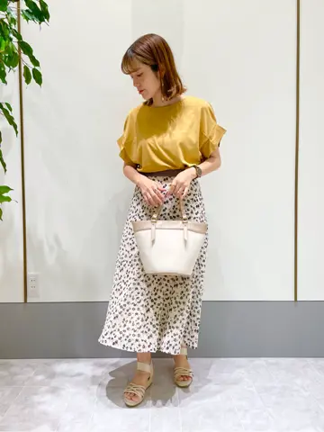 ANY SIS スタッフ コーディネート画像