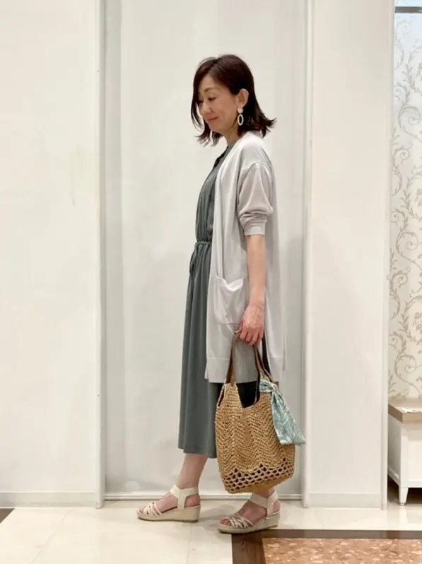 ANY SIS スタッフ コーディネート画像