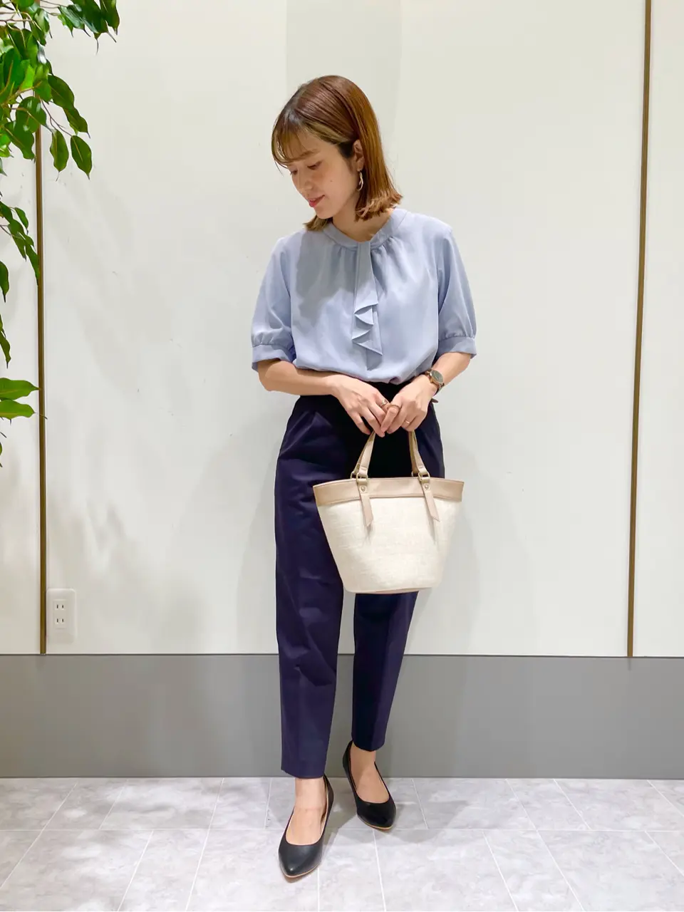 ANY SIS スタッフ コーディネート画像