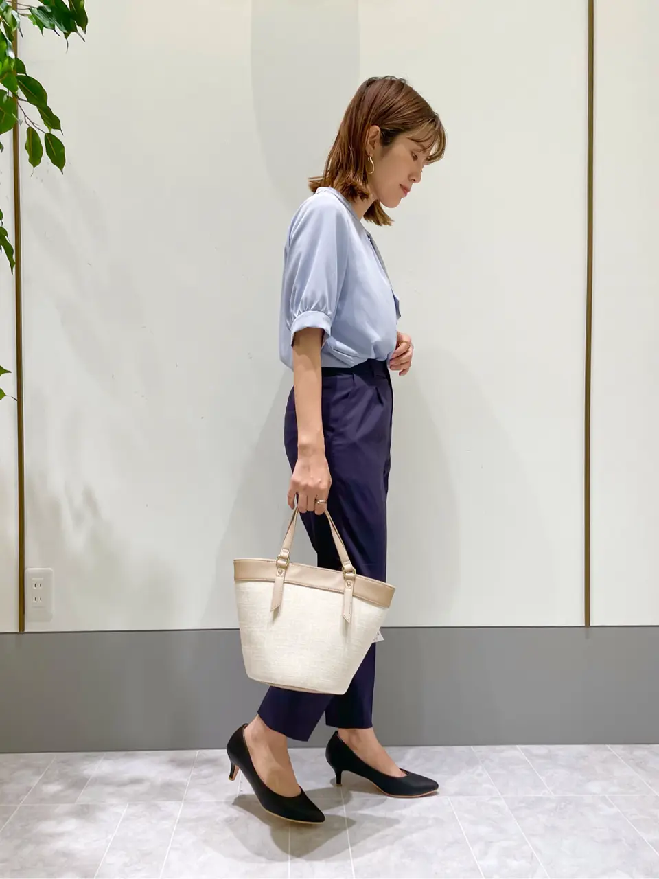 ANY SIS スタッフ コーディネート画像