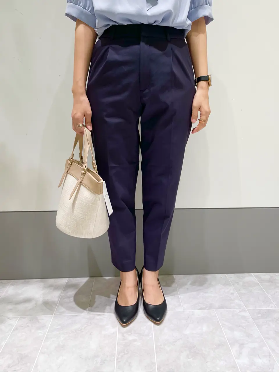 ANY SIS スタッフ コーディネート画像