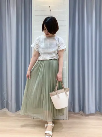 ANY SIS 丸岡 コーディネート画像