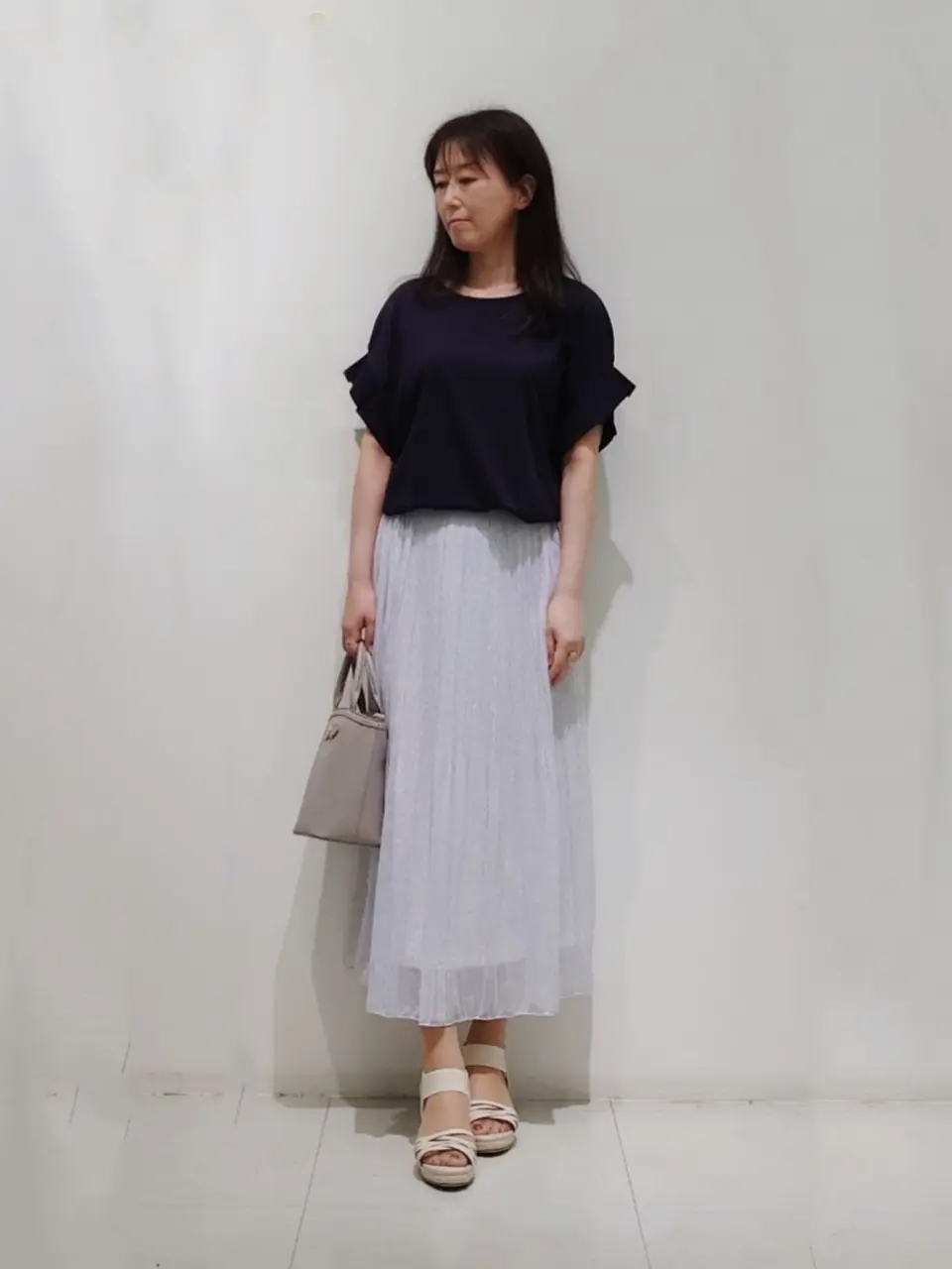 ANY SIS スタッフ コーディネート画像