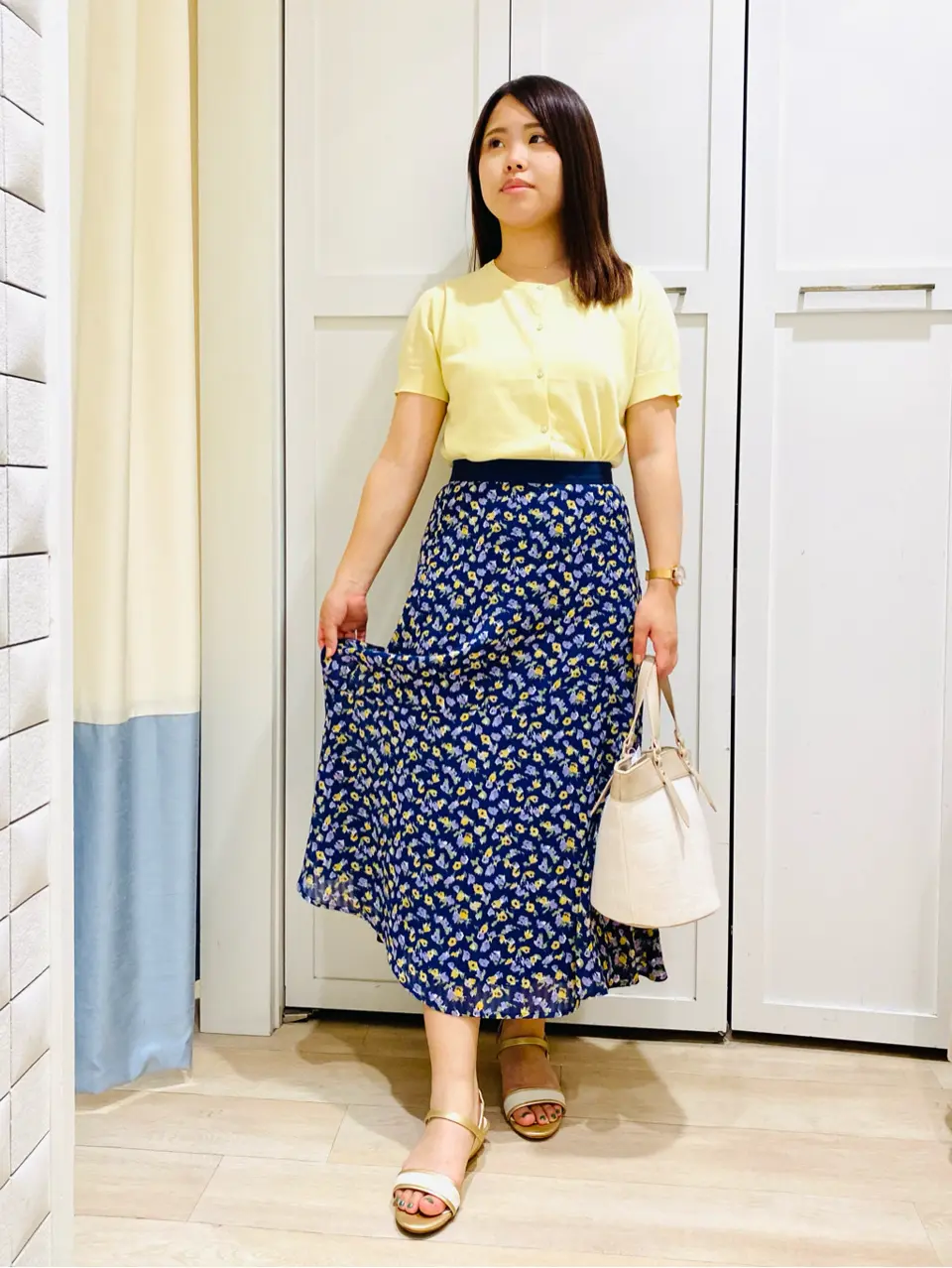 ANY SIS スタッフ コーディネート画像