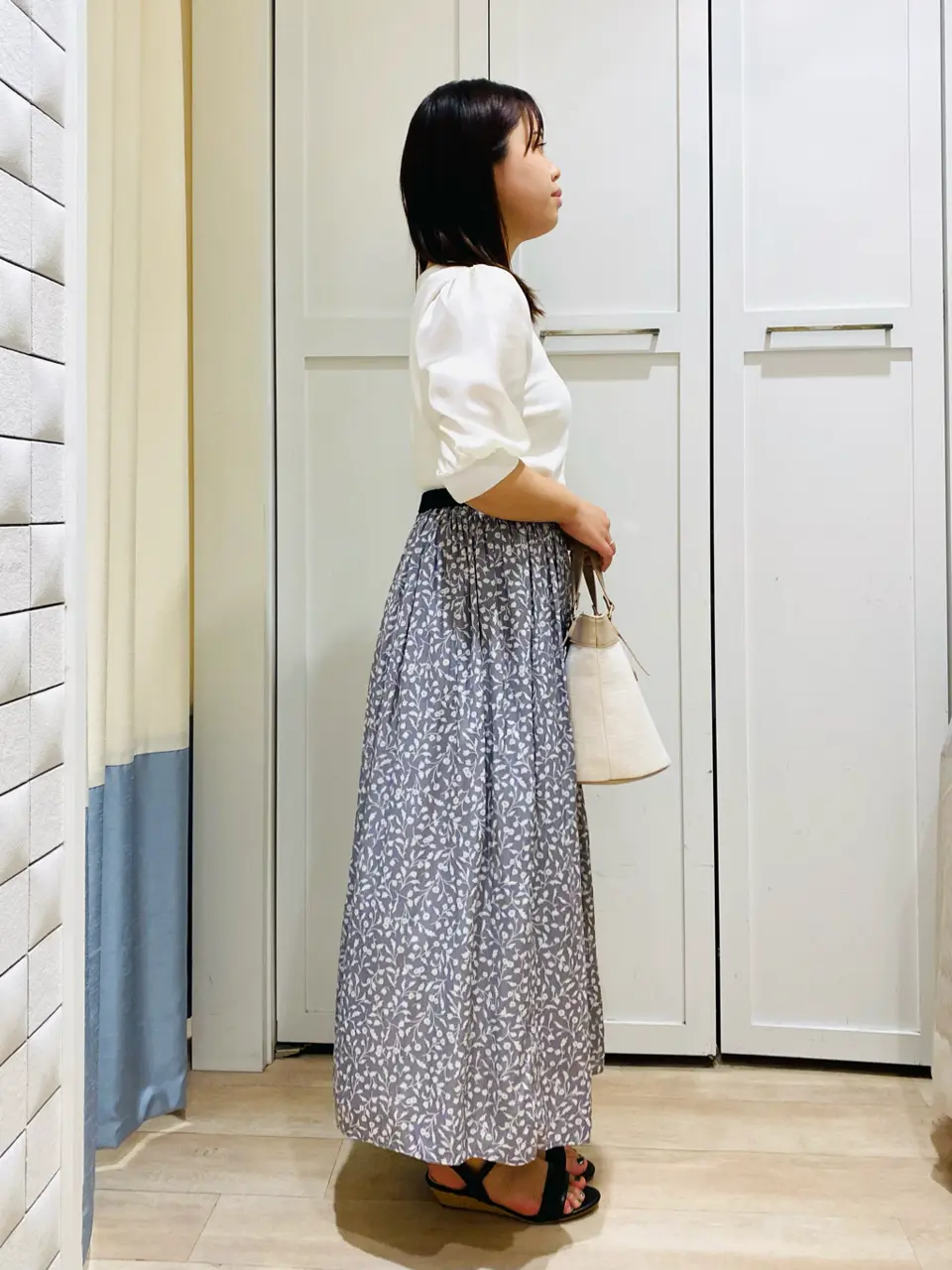 ANY SIS スタッフ コーディネート画像