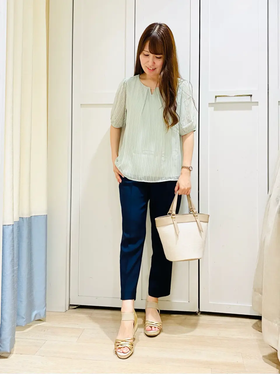 ANY SIS スタッフ コーディネート画像